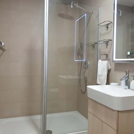 A Blok Exclusive With Garage *