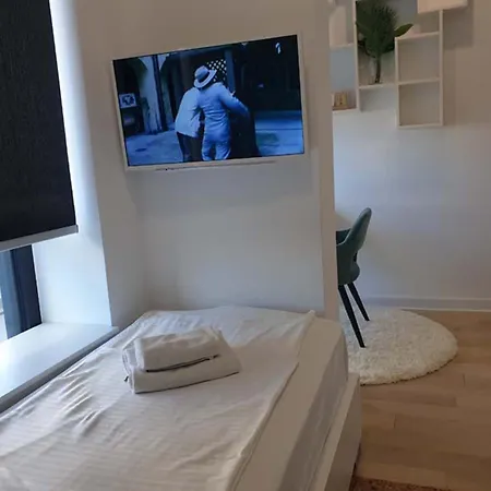 A Blok Exclusive With Garage شقة *