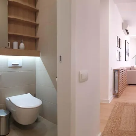 A Blok Exclusive With Garage Appartement